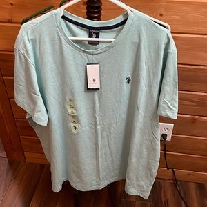 Mens XL tshirt